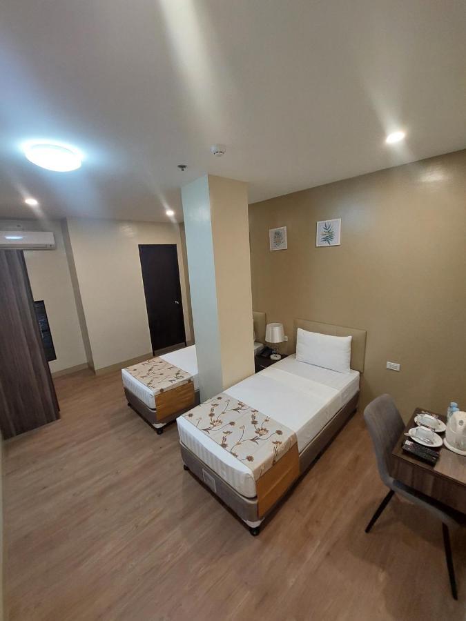 Beaver Hotel Cebu Exterior foto